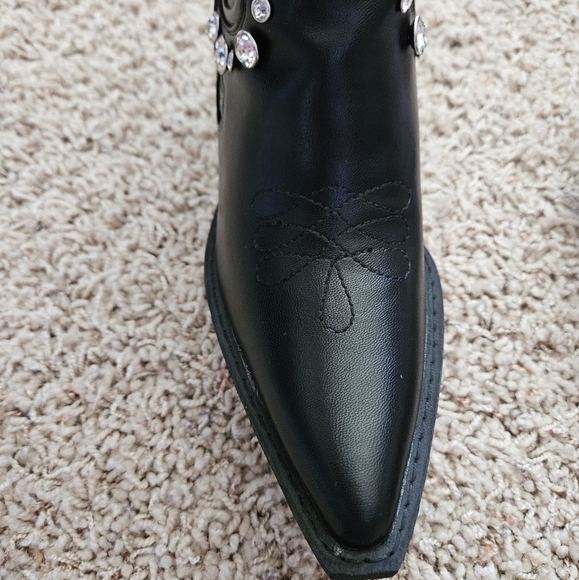 NWT Dolls Kill Sugar Thrillz Present Perfect Cowboy Boots- 7 - Picture 9 of 13